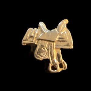 Saddle Lapel Hat Jacket Pin Gold Tone Metal Horseback Riding Western 1/2”
